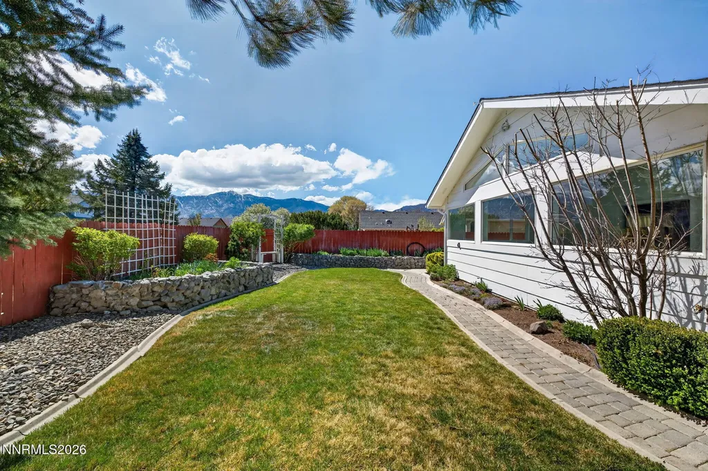 1692 Lantana Minden NV 89423