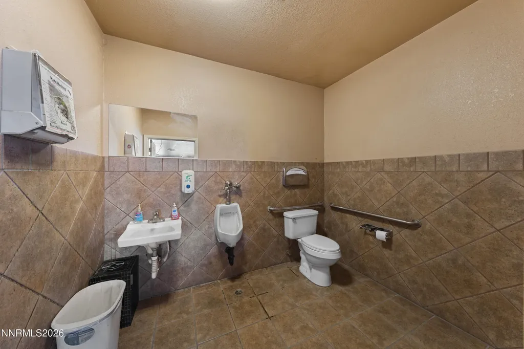 6008 Frontage Dayton NV 89403
