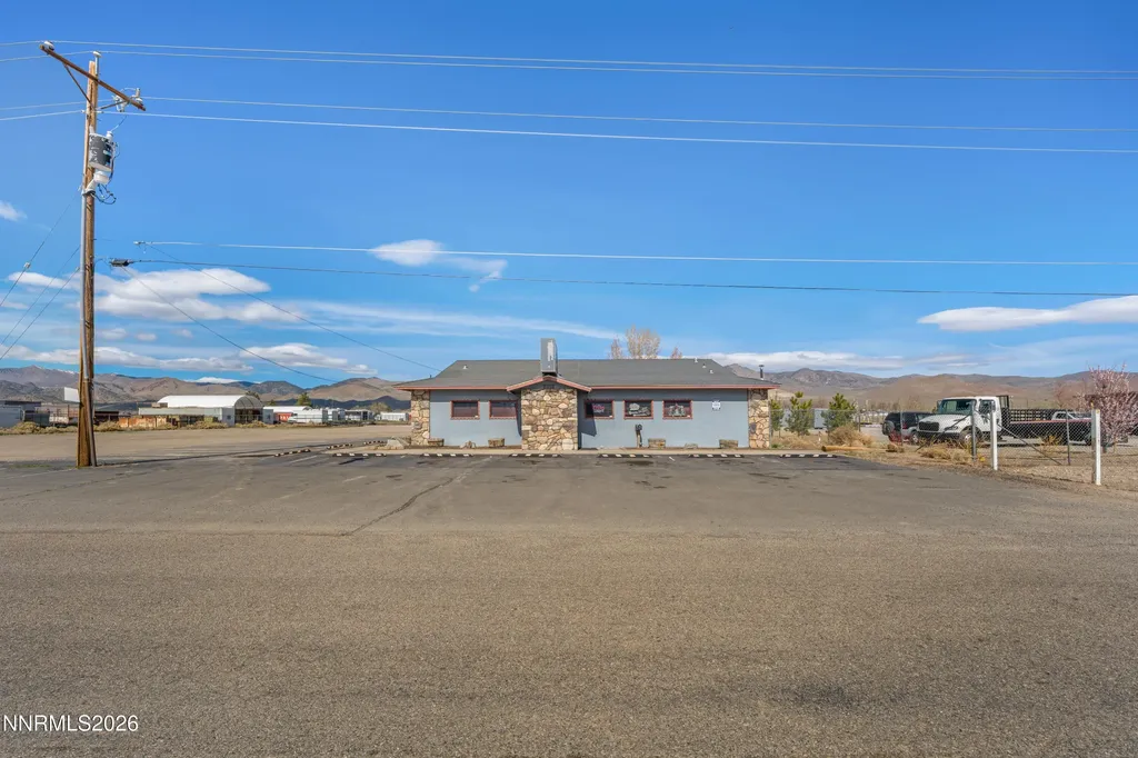 6008 Frontage Dayton NV 89403