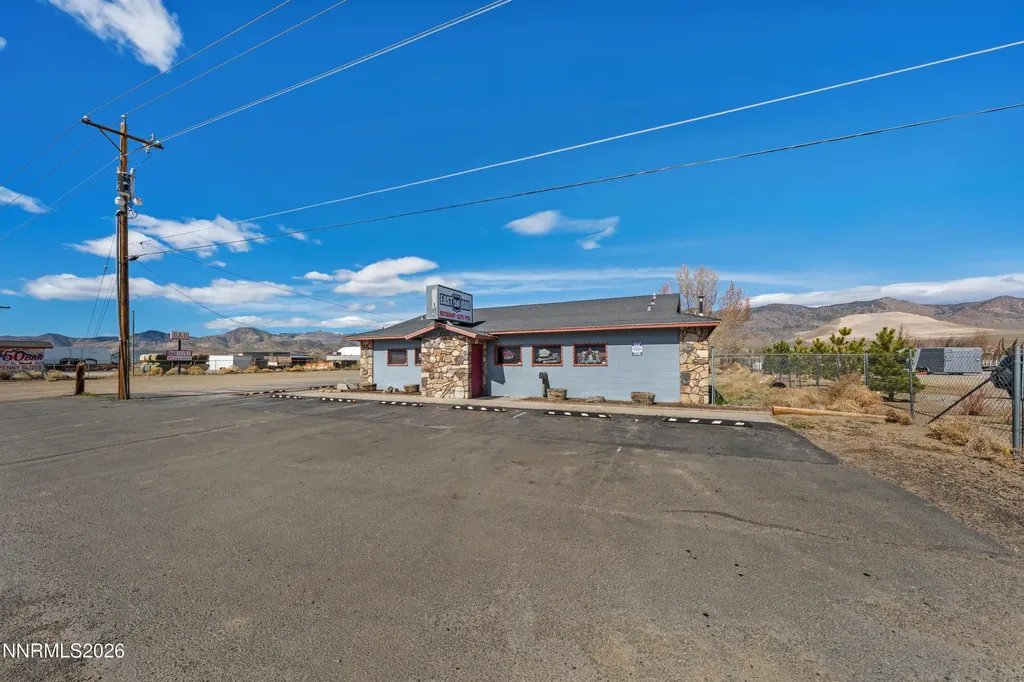 6008 Frontage Dayton NV 89403