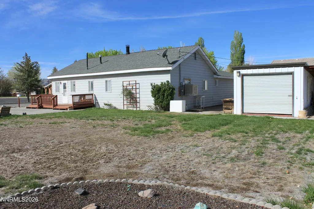 320 Reyes Yerington NV 89447
