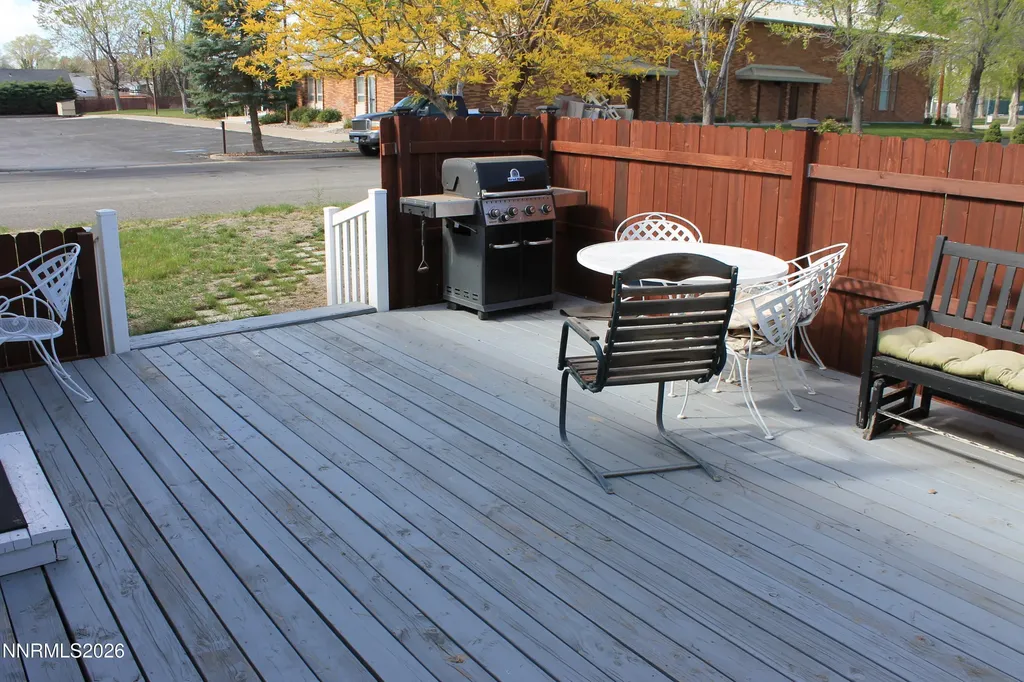 320 Reyes Yerington NV 89447
