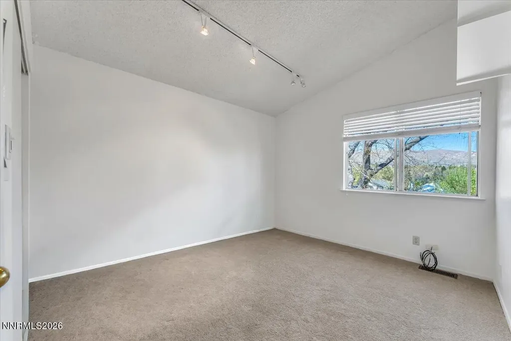 6325 Blue Lakes Reno NV 89523