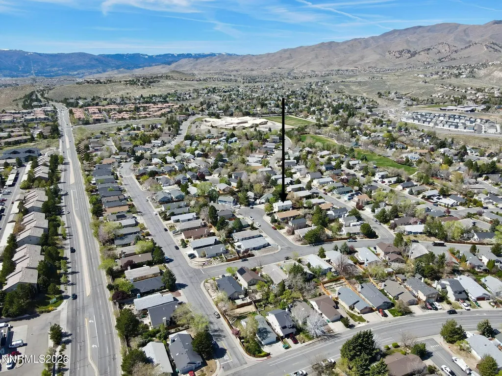 6325 Blue Lakes Reno NV 89523