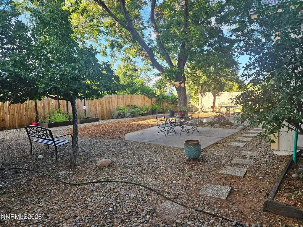 6325 Blue Lakes Reno NV 89523