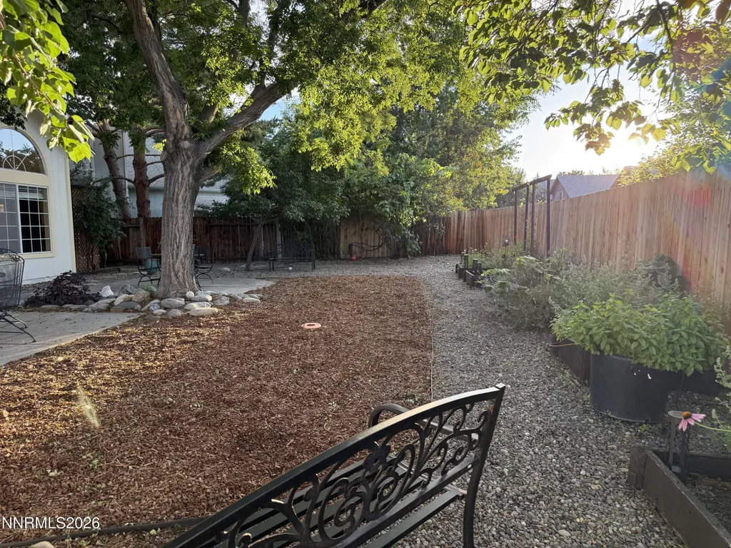 6325 Blue Lakes Reno NV 89523