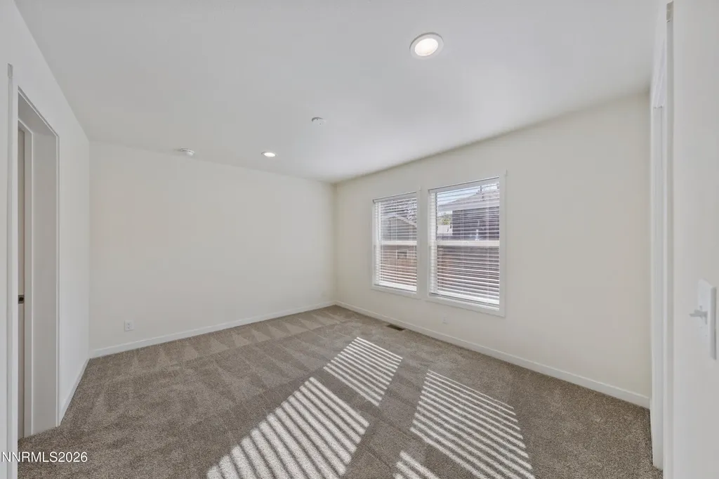 135 Fireman Row Dayton NV 89403