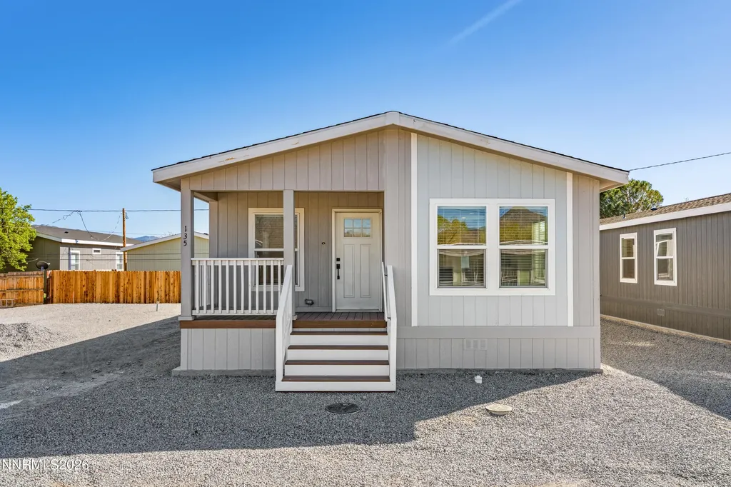 135 Fireman Row Dayton NV 89403