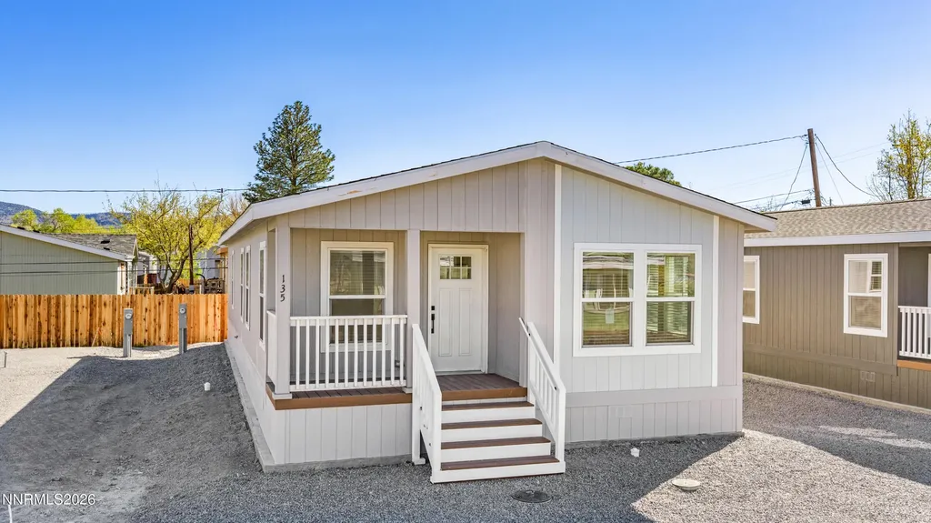 135 Fireman Row Dayton NV 89403