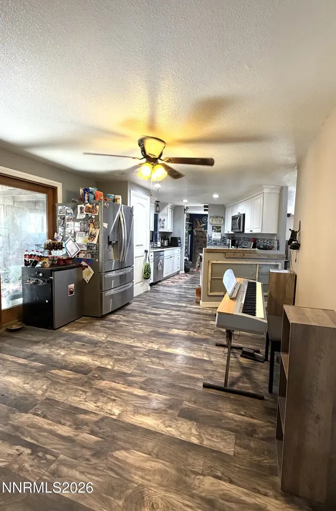 5 Rhoda Yerington NV 89447