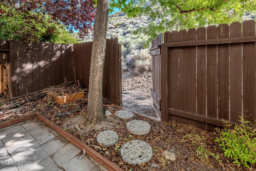 4321 Leeward Reno NV 89502