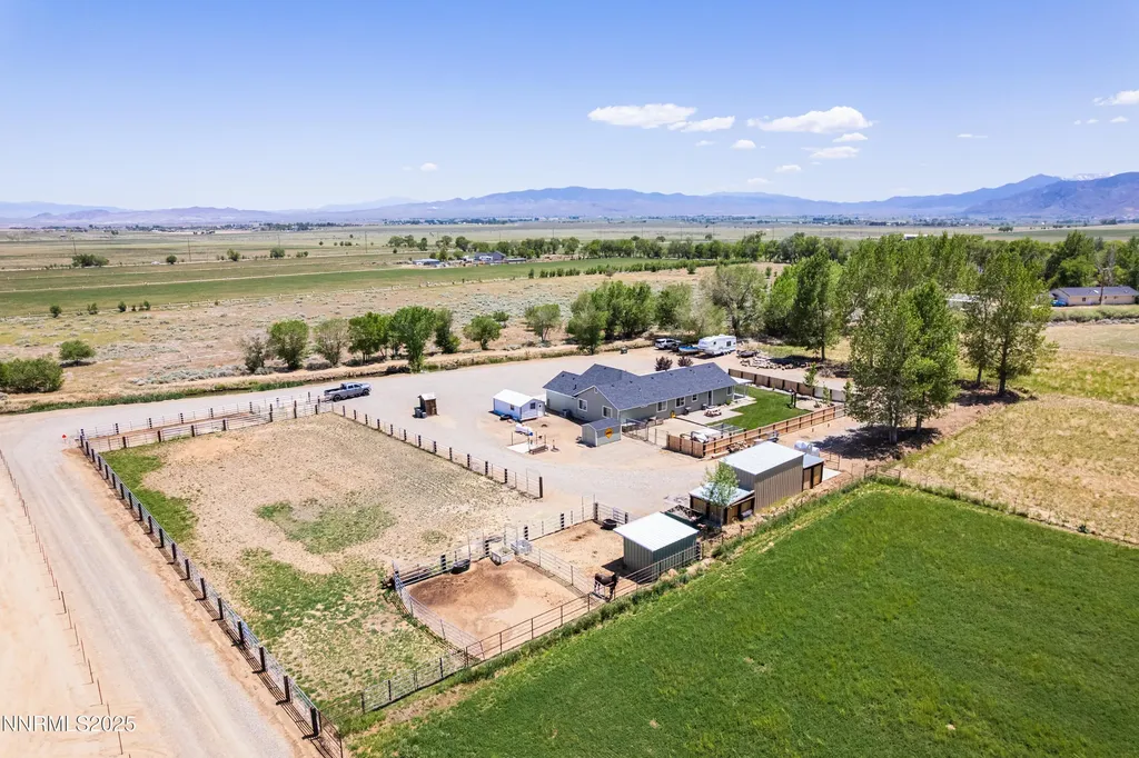 540 Upper Colony Wellington NV 89444