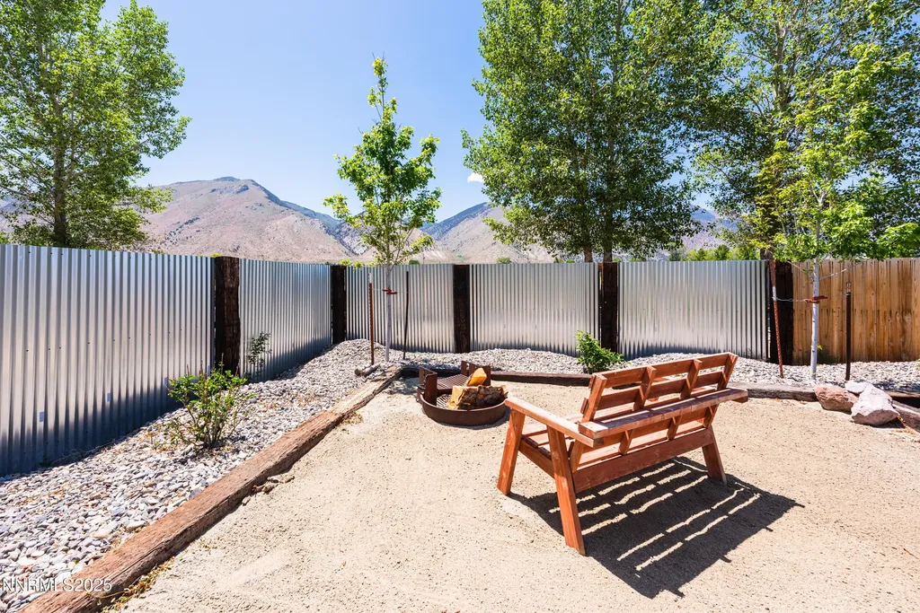 540 Upper Colony Wellington NV 89444
