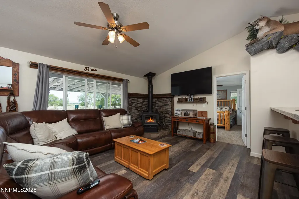 540 Upper Colony Wellington NV 89444