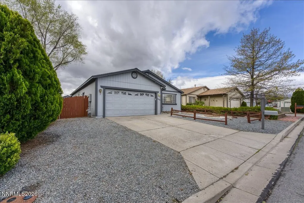 6390 Ottawa Sun Valley NV 89433