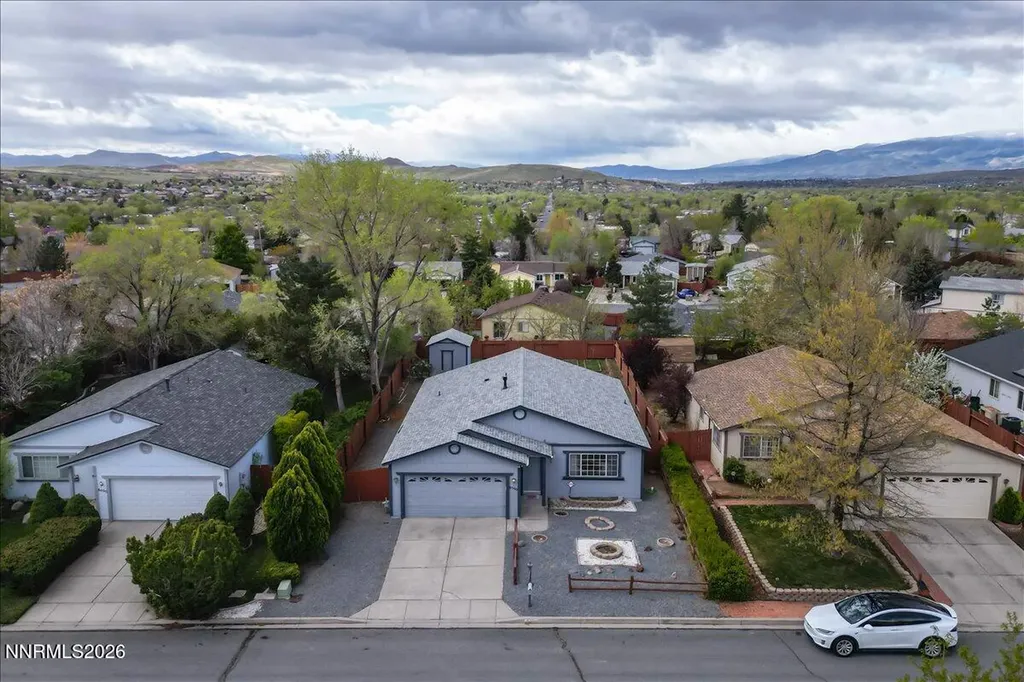 6390 Ottawa Sun Valley NV 89433