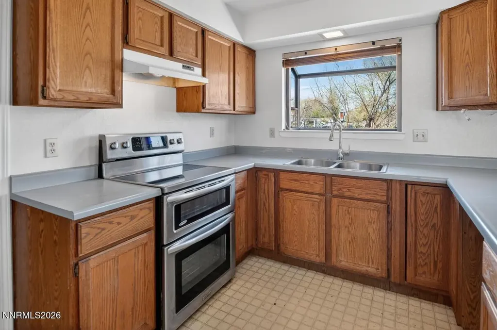 1254 Stephanie Minden NV 89423