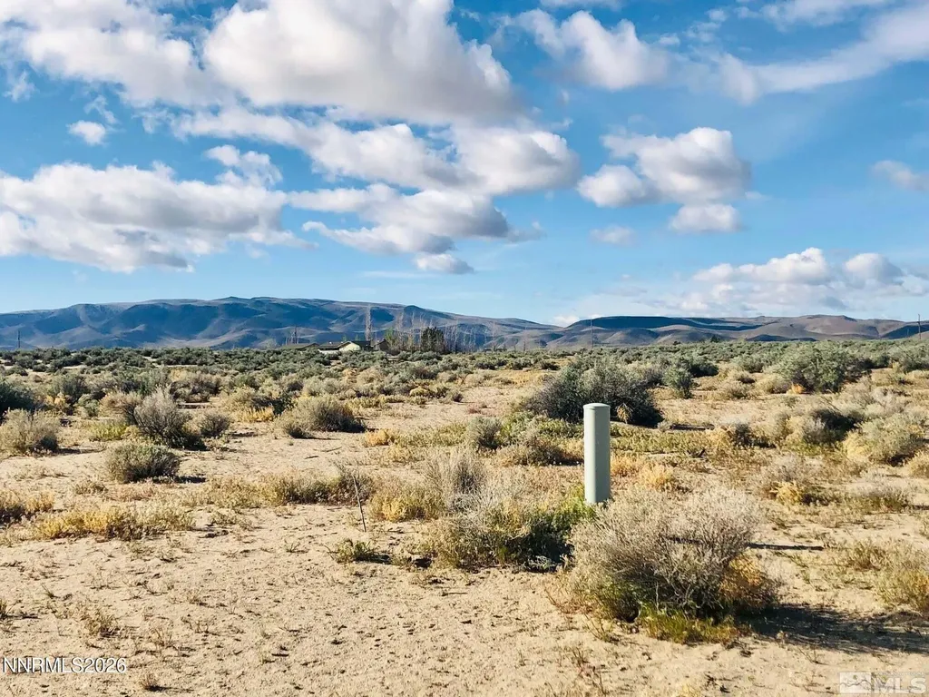 3290 6th Silver Springs NV 89429