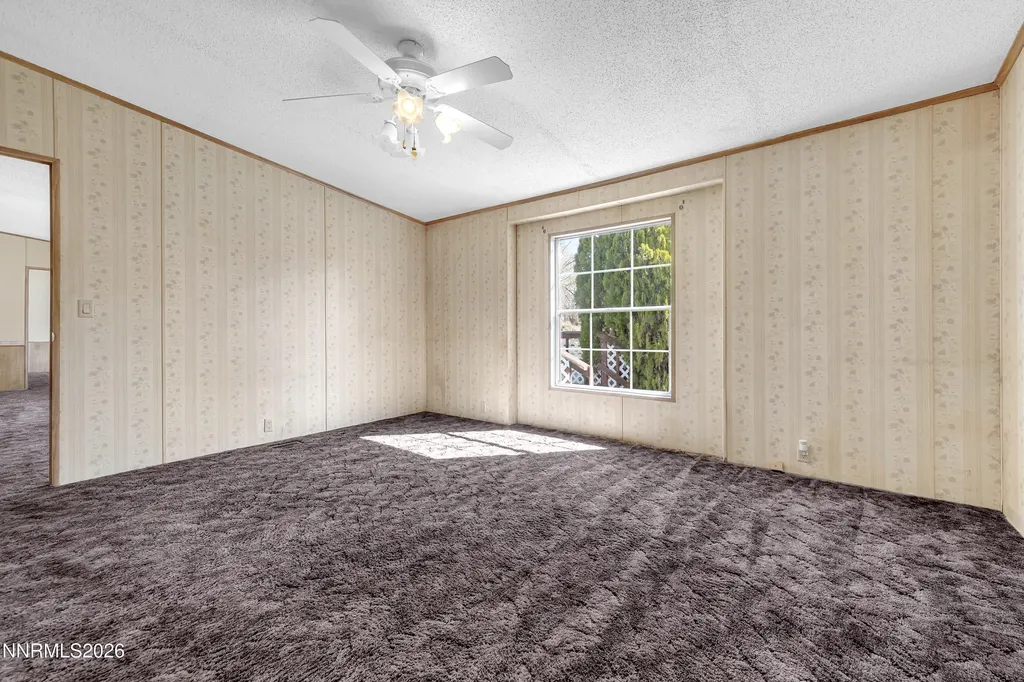 5527 Yukon Sun Valley NV 89433