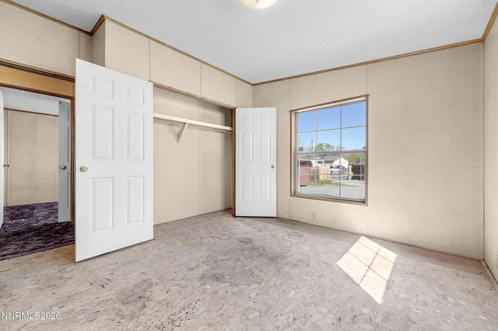 5527 Yukon Sun Valley NV 89433