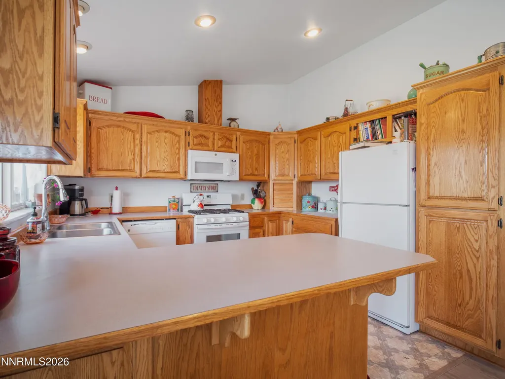 319 Nv-208 Yerington NV 89447