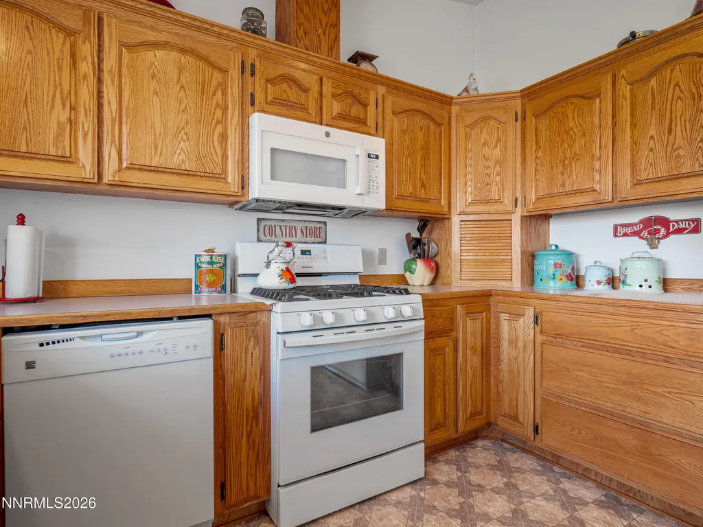 319 Nv-208 Yerington NV 89447