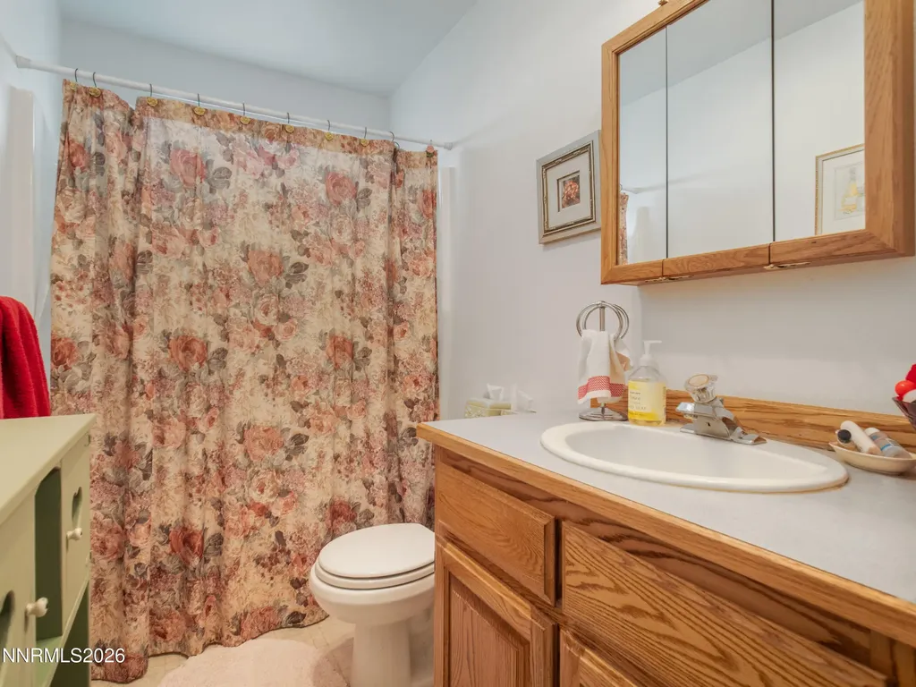 319 Nv-208 Yerington NV 89447