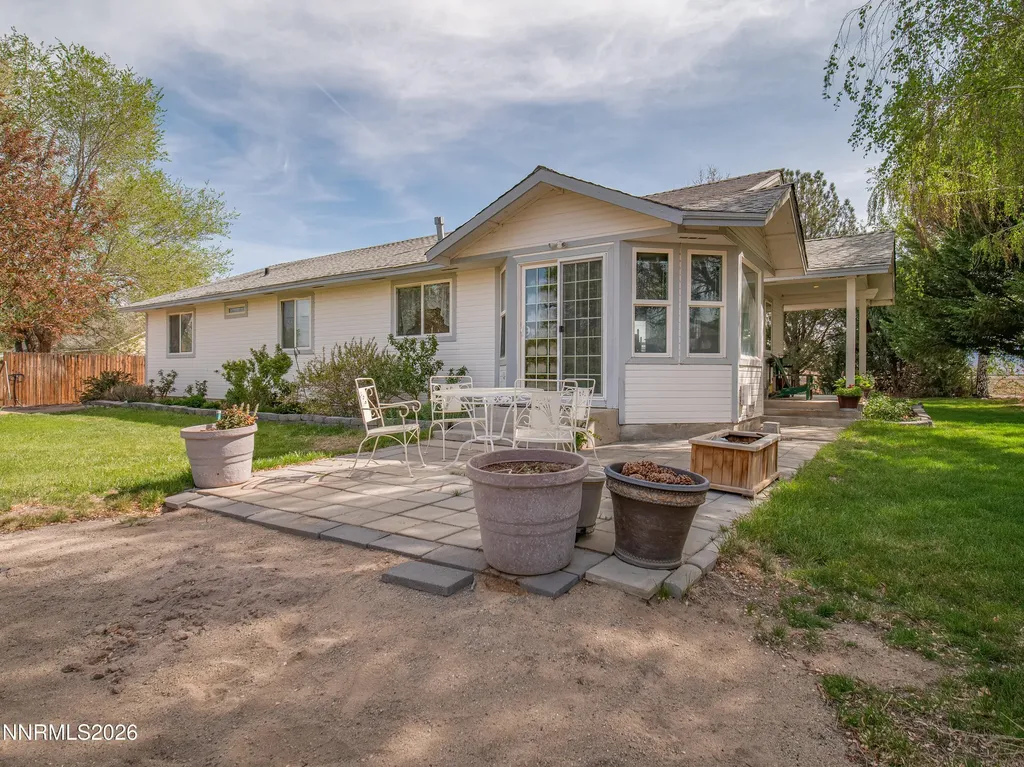 319 Nv-208 Yerington NV 89447