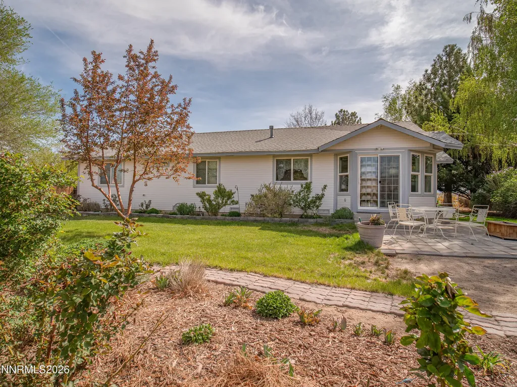 319 Nv-208 Yerington NV 89447