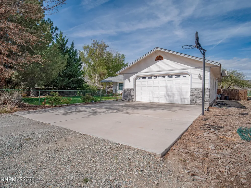 319 Nv-208 Yerington NV 89447