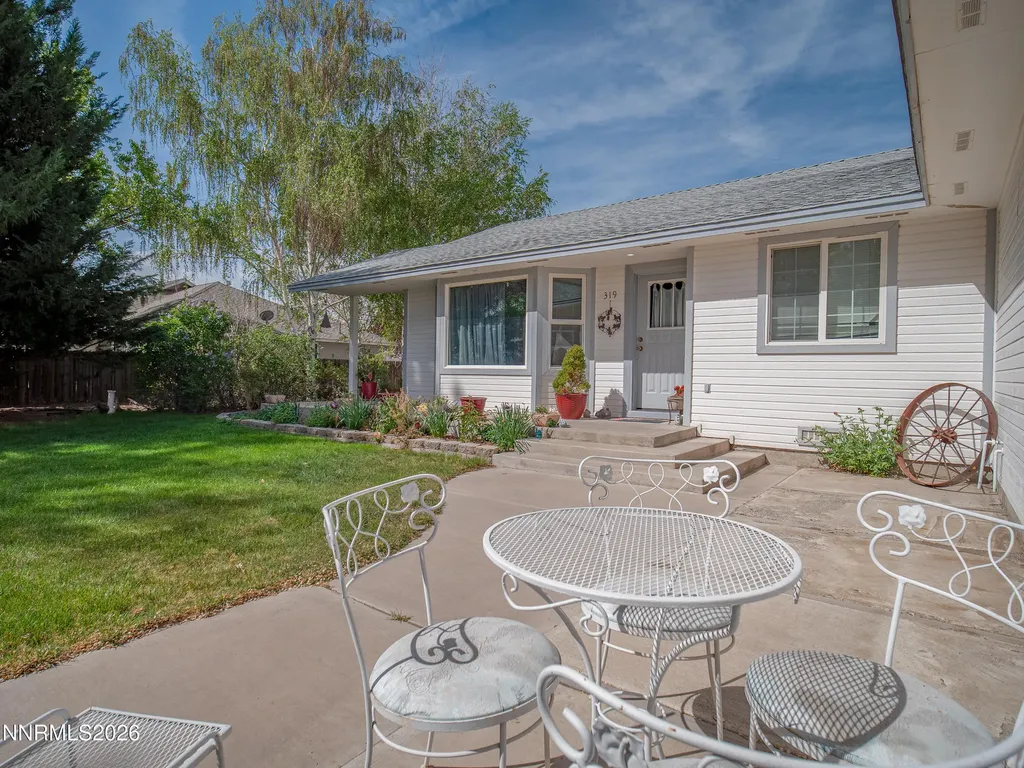 319 Nv-208 Yerington NV 89447