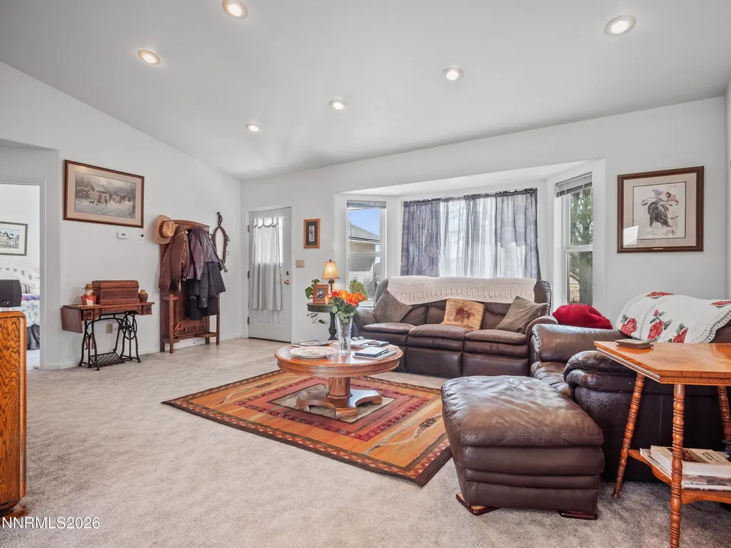 319 Nv-208 Yerington NV 89447