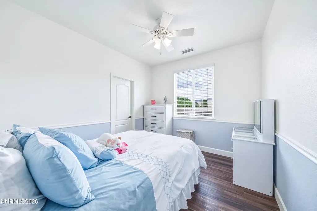 2084 Whitecliff Reno NV 89521