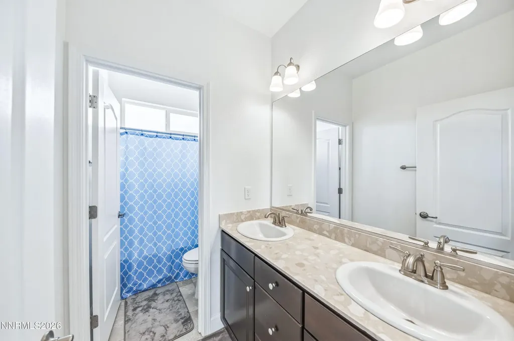 2084 Whitecliff Reno NV 89521