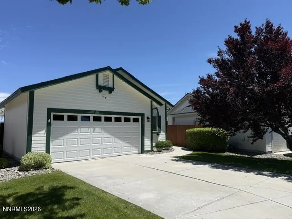 1147 White Oak Loop Minden NV 89423