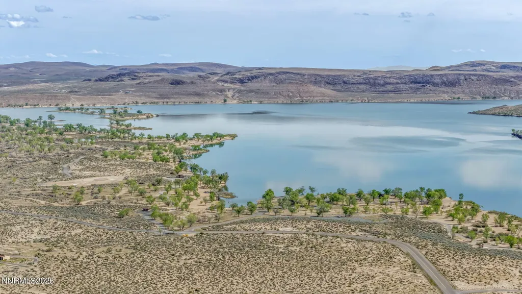 3720 Lemon Silver Springs NV 89429