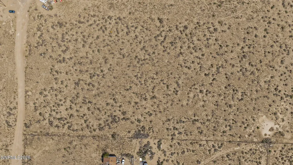 3720 Lemon Silver Springs NV 89429