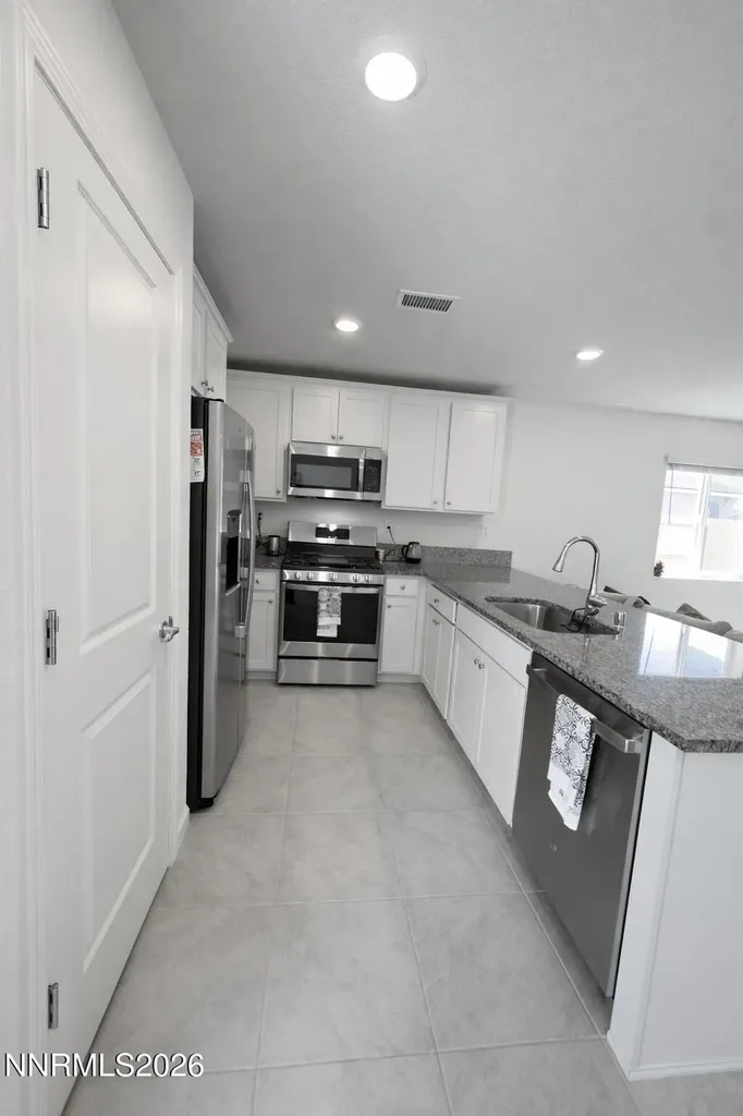 833 Camp Station Dayton NV 89403