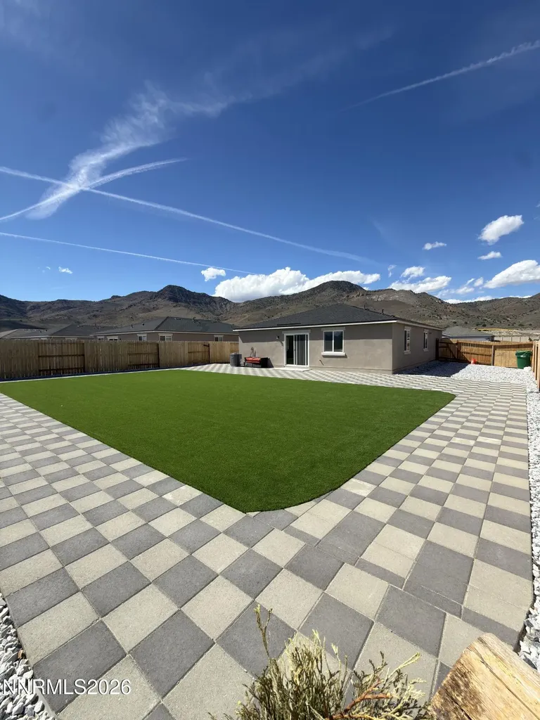 833 Camp Station Dayton NV 89403