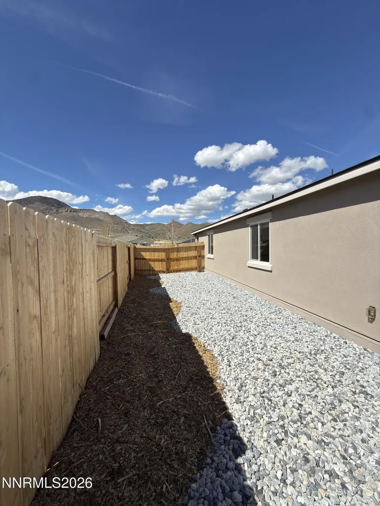 833 Camp Station Dayton NV 89403