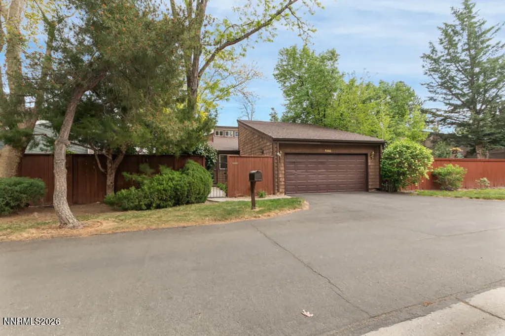 6481 Meadow Hill Reno NV 89519
