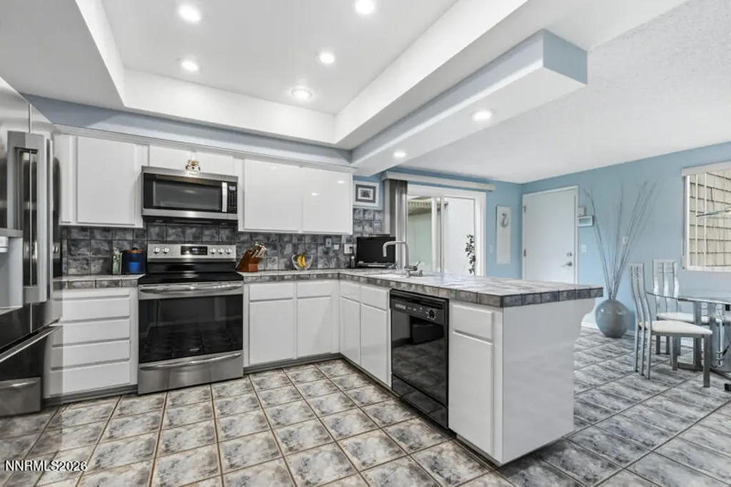 6481 Meadow Hill Reno NV 89519