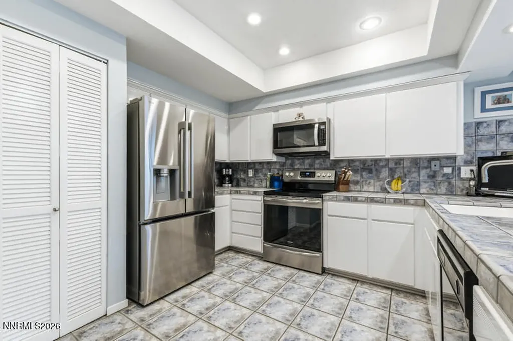 6481 Meadow Hill Reno NV 89519