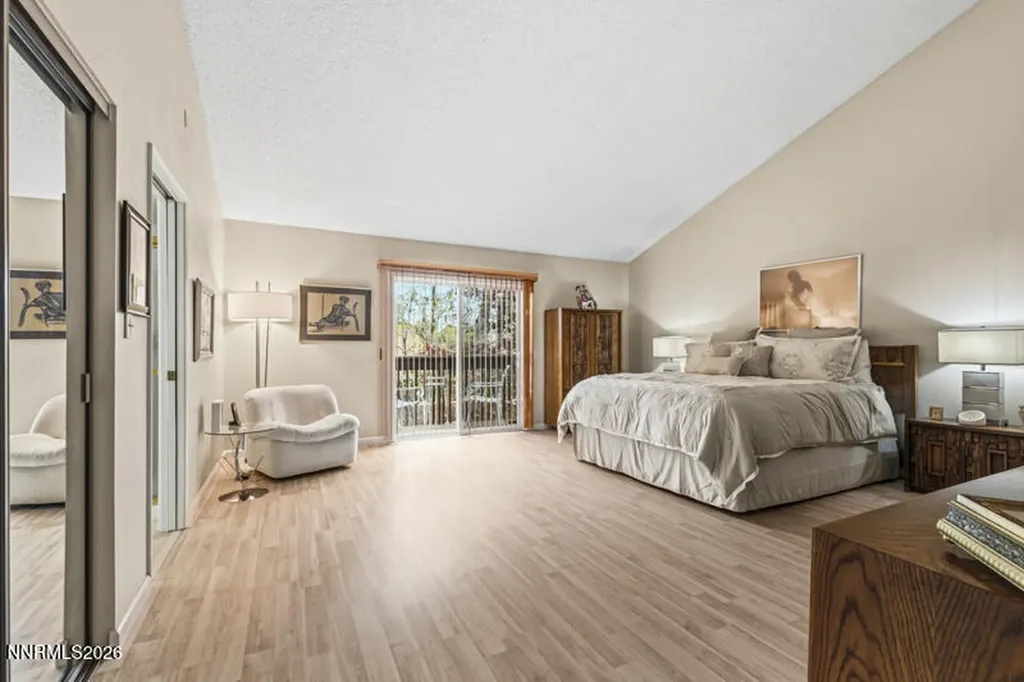 6481 Meadow Hill Reno NV 89519