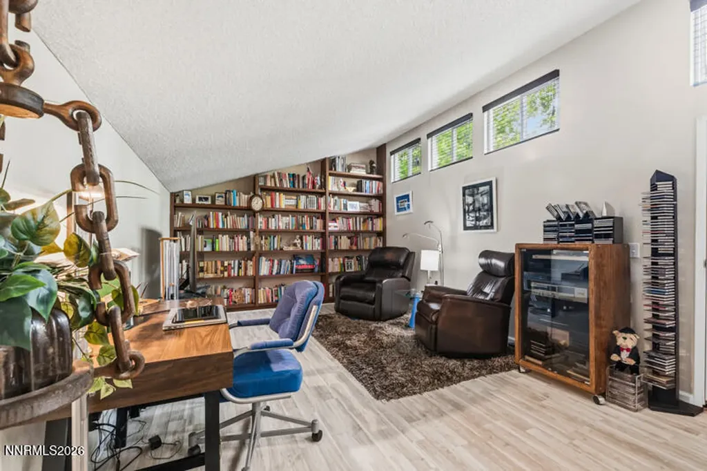 6481 Meadow Hill Reno NV 89519