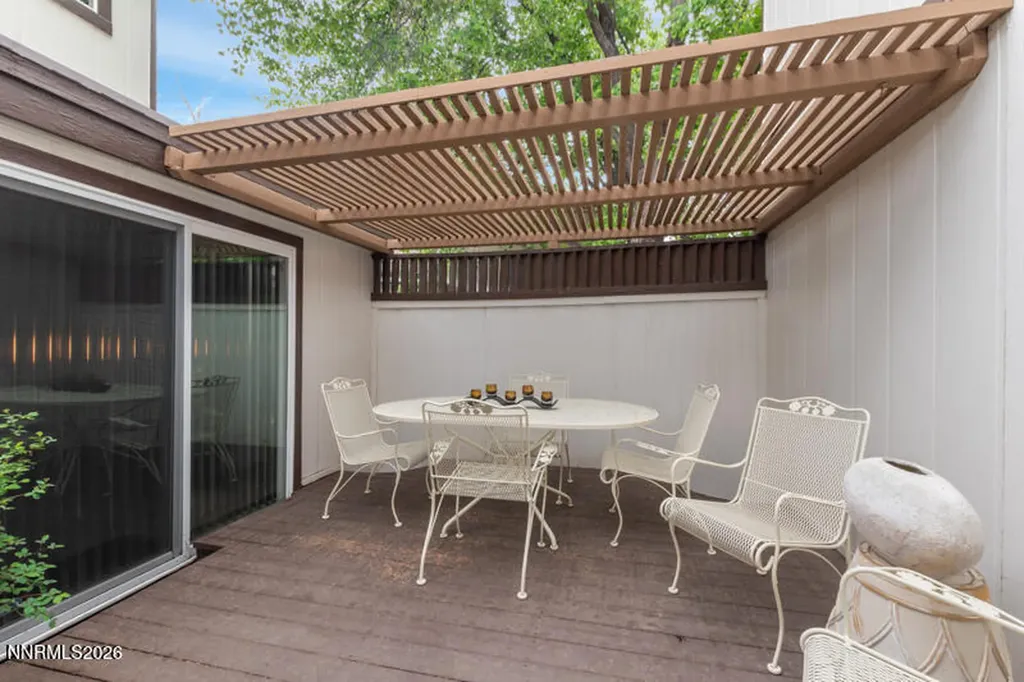 6481 Meadow Hill Reno NV 89519
