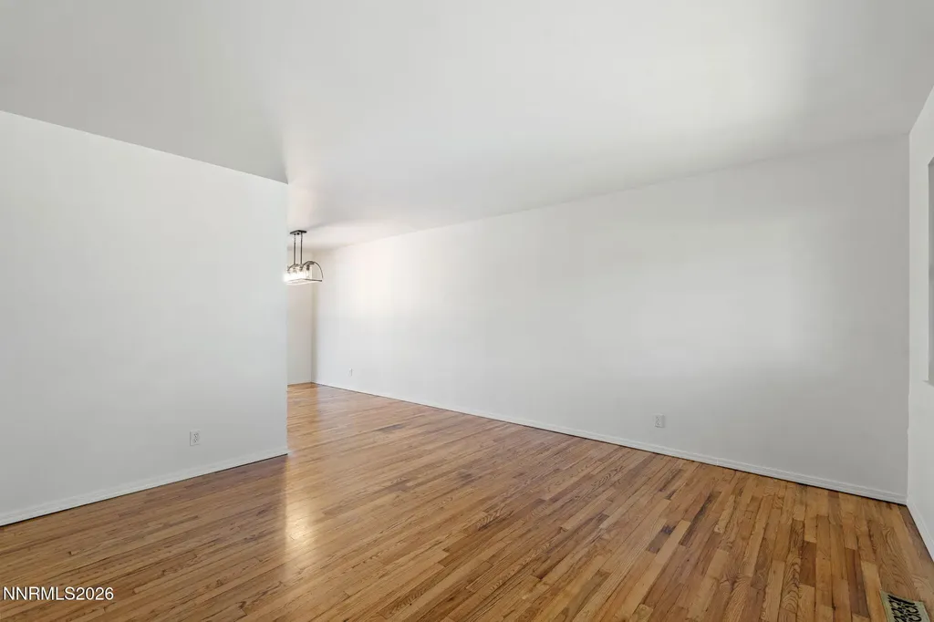 2781 Tiffany Sparks NV 89431