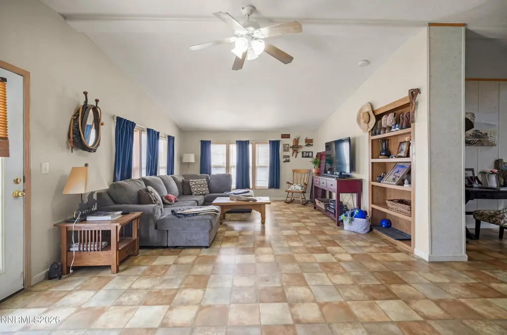 3717 Hillsboro Fallon NV 89406
