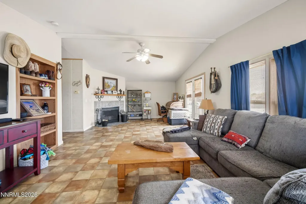 3717 Hillsboro Fallon NV 89406