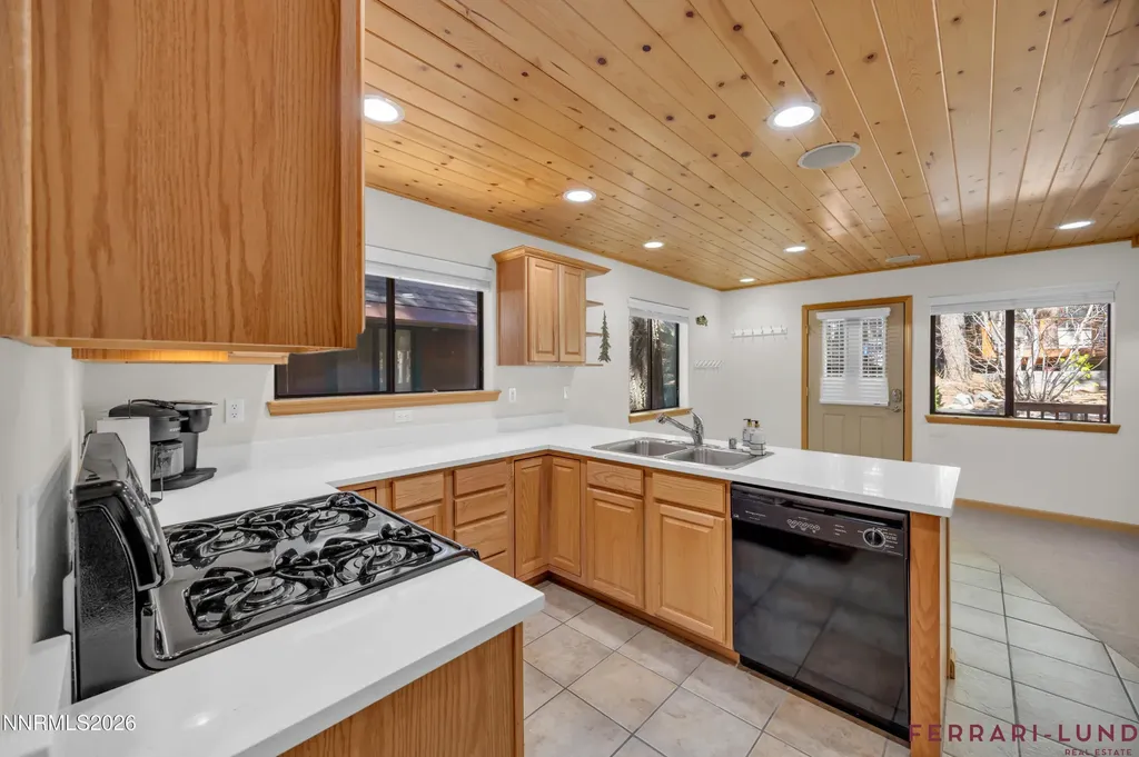 599 Crest Incline Village NV 89451